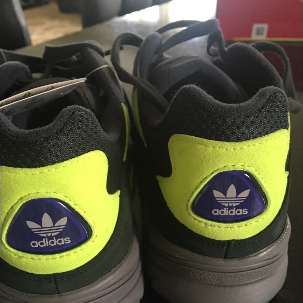 Adidas men size 8